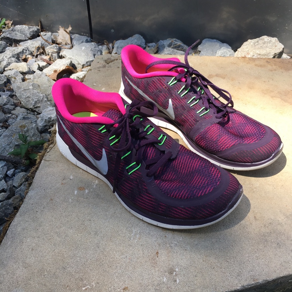 Nike free runs